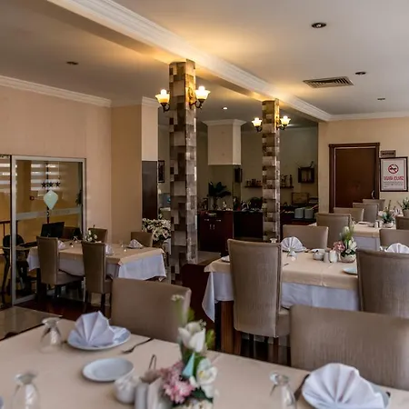 Kristal Hotel 3*
