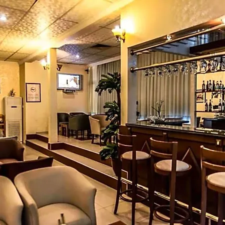 Kristal Hotel