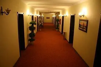 Kristal Adana