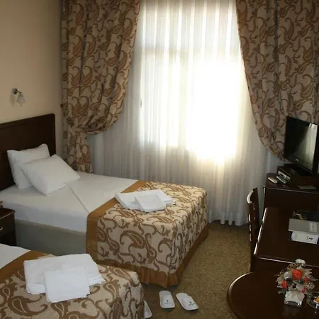 Hotel Kristal 3*